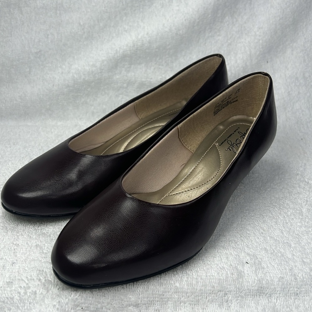 Soft Style, brown, 1 inch loafer- pre-loved - Picture 4 of 6
